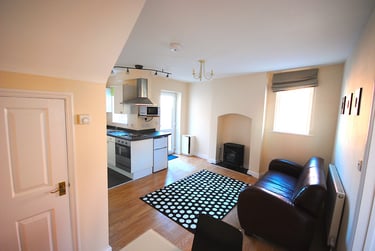 1 bed house, Storer road, City Centre, Loughborough, LE115EQ - Image 4