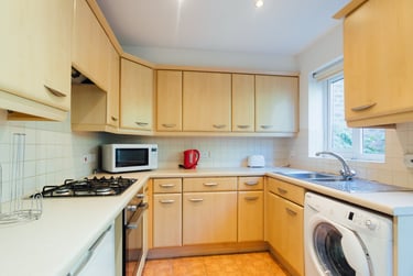 3 bed house, Adam Dale, City Centre, Loughborough, LE113HD - Image 1