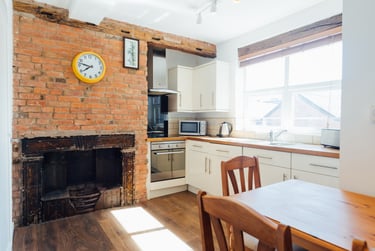 1 bed house, Baxter Gate, City Centre, Loughborough, LE111TH - Image 1