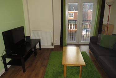 5 bed house, Goods Yard Close, City Centre, Loughborough, LE115EB - Image 4