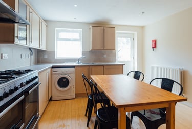 4 bed house, Kingfisher Way, City Centre, Loughborough, LE113NF - Image 8