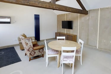 2 bed house, Forest Road, City Centre, Loughborough, LE113NP - Image 1