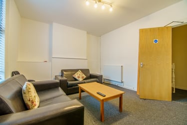 5 bed house, Ripon Street, City Centre, Lincoln, LN57NJ - Image 1