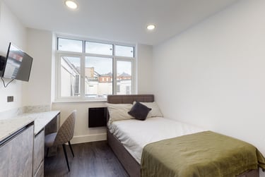 1 bed house, Lister Gate, Lace Market, Nottingham, NG17DD - Image 1