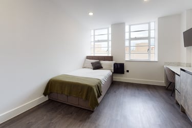 1 bed house, Lister Gate, Lace Market, Nottingham, NG17DD - Image 2