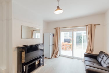 4 bed house, Oaklands Avenue, City Centre, Loughborough, LE113JF - Image 6