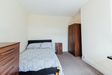 4 bed house, Royland Road, City Centre, Loughborough, LE112EH - Image 8