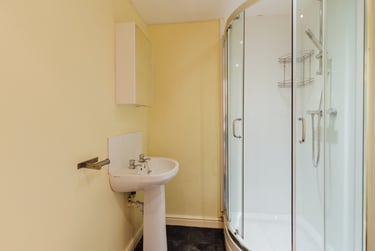 1 bed house, Churchgate, City Centre, Loughborough, LE111UD - Image 5