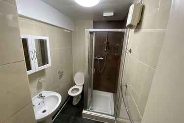 4 bed house, Pinfold Gate, City Centre, Loughborough, LE111BE - Image 3