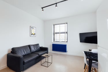 2 bed house, Canal House, City Centre, Loughborough, LE111AW - Image 2