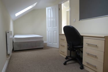 5 bed house, Heathcoat Street, City Centre, Loughborough, LE113BW - Image 7