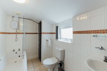 4 bed house, Granville Street, City Centre, Loughborough, LE113BL - Image 7