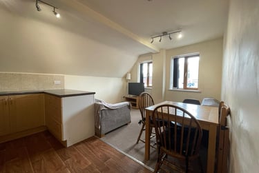 2 bed house, Churchgate Mews, City Centre, Loughborough, LE111UD - Image 1