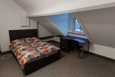 3 bed house, The Rushes, City Centre, Loughborough, LE115BE - Image 3