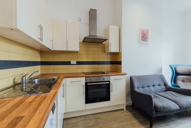 2 bed house, Churchgate, City Centre, Loughborough, LE111UD - Image 1