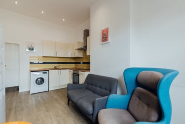 2 bed house, Churchgate, City Centre, Loughborough, LE111UD - Image 2