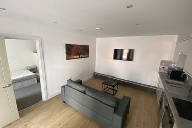 2 bed house, Packe Street, City Centre, Loughborough, LE113EZ - Image 2