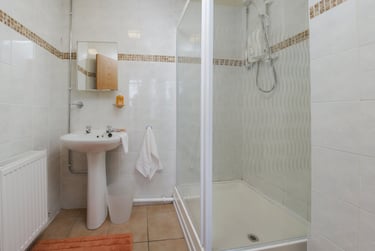 5 bed house, Storer Road, City Centre, Loughborough, LE115EQ - Image 4