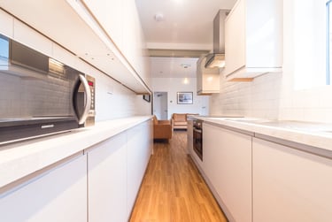 5 bed house, Paget Street, City Centre, Loughborough, LE115DT - Image 2