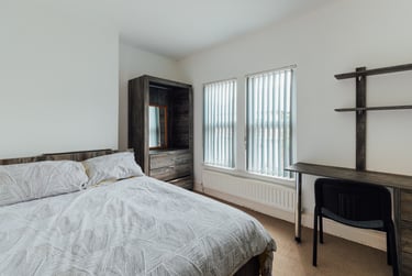 4 bed house, Curzon Street, City Centre, Loughborough, LE113BQ - Image 4