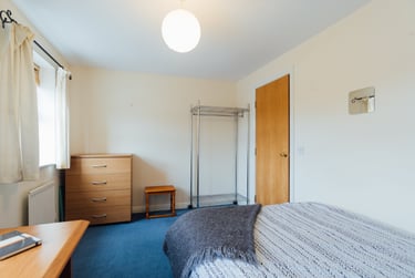 4 bed house, Goldfinch Close, City Centre, Loughborough, LE113HG - Image 5