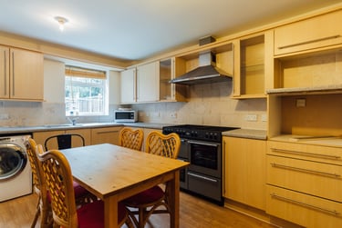 4 bed house, Goldfinch Close, City Centre, Loughborough, LE113HG - Image 1