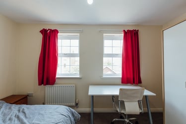 4 bed house, Kingfisher Way, City Centre, Loughborough, LE113NF - Image 10