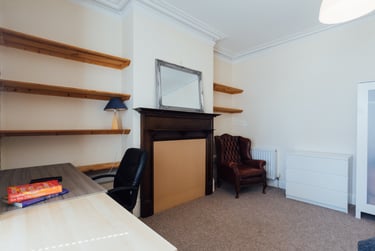 6 bed house, Forest Road, City Centre, Loughborough, LE113NW - Image 2