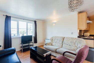 2 bed house, Goods Yard Close, City Centre, Loughborough, LE115EB - Image 4