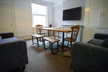 6 bed house, Broad Street, City Centre, Loughborough, LE115AB - Image 5