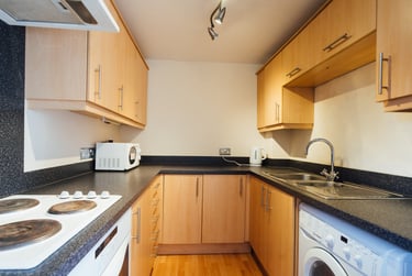 2 bed house, Goods Yard Close, City Centre, Loughborough, LE115EB - Image 2