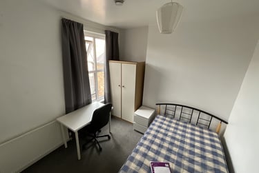 4 bed house, Rosebery Street, City Centre, Loughborough, LE115DX - Image 8