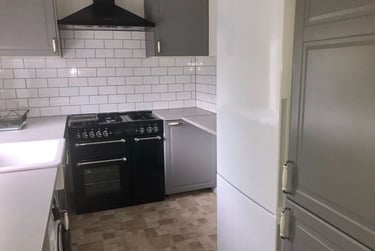 4 bed house, Sharpley Road, City Centre, Loughborough, LE114PN - Image 1