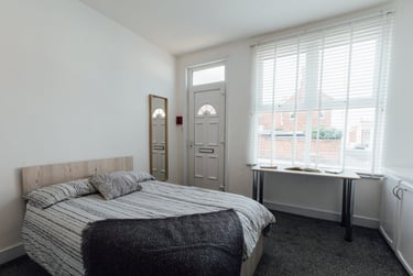 4 bed house, Paget Street, City Centre, Loughborough, LE115DT - Image 4