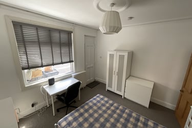 4 bed house, Rosebery Street, City Centre, Loughborough, LE115DX - Image 4