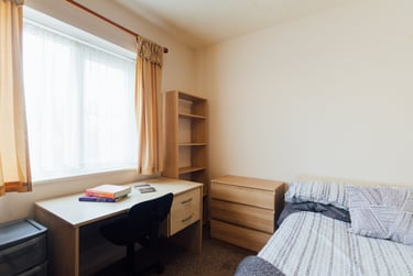 4 bed house, Sharpley Road, City Centre, Loughborough, LE114PW - Image 9