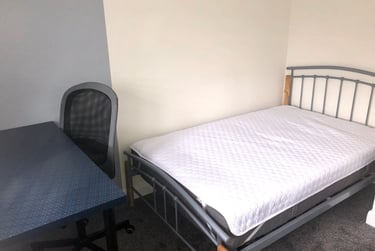 4 bed house, Sharpley Road, City Centre, Loughborough, LE114PN - Image 5