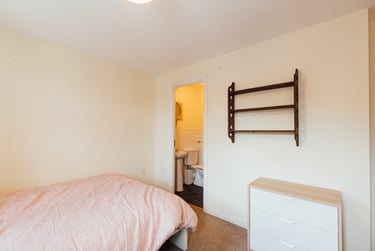 4 bed house, Kingfisher Way, City Centre, Loughborough, LE113NF - Image 14