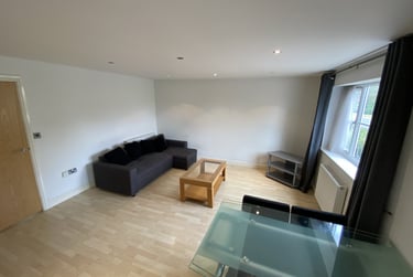 2 bed house, Gracedieu Court, City Centre, Loughborough, LE114QH - Image 1