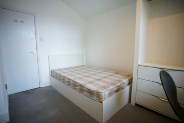 4 bed house, Derby Road, City Centre, Loughborough, LE115AE - Image 6