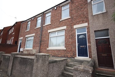 4 bed house, Homer Terrace, Nevilles Cross, Durham, DH14JT - Image 1