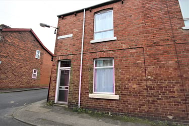 3 bed house, Douglas Villas, Claypath, Durham, DH11JL - Image 1