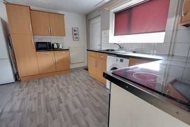 3 bed house, Churchill Square, Gilesgate, Durham, DH11EU - Image 3