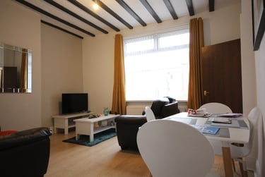 4 bed house, Homer Terrace, Nevilles Cross, Durham, DH14JT - Image 2