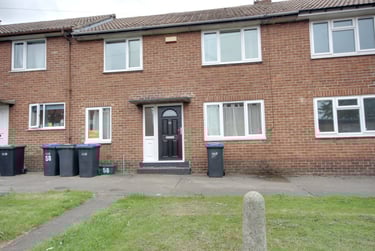 3 bed house, Churchill Square, Gilesgate, Durham, DH11EU - Image 1