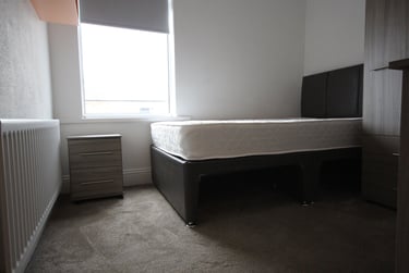 4 bed house, Homer Terrace, Nevilles Cross, Durham, DH14JT - Image 6