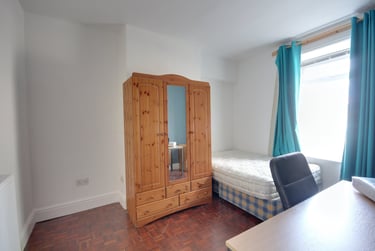 3 bed house, Sherburn Road, Gilesgate, Durham, DH12JR - Image 5