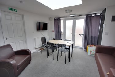 4 bed house, Gilesgate, Durham, DH11HY - Image 3