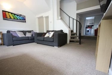 4 bed house, Grays Terrace (L), Western Hill, Durham, DH14AU - Image 5