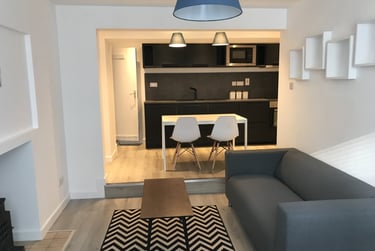 2 bed house, Claypath, Durham, DH11QS - Image 3